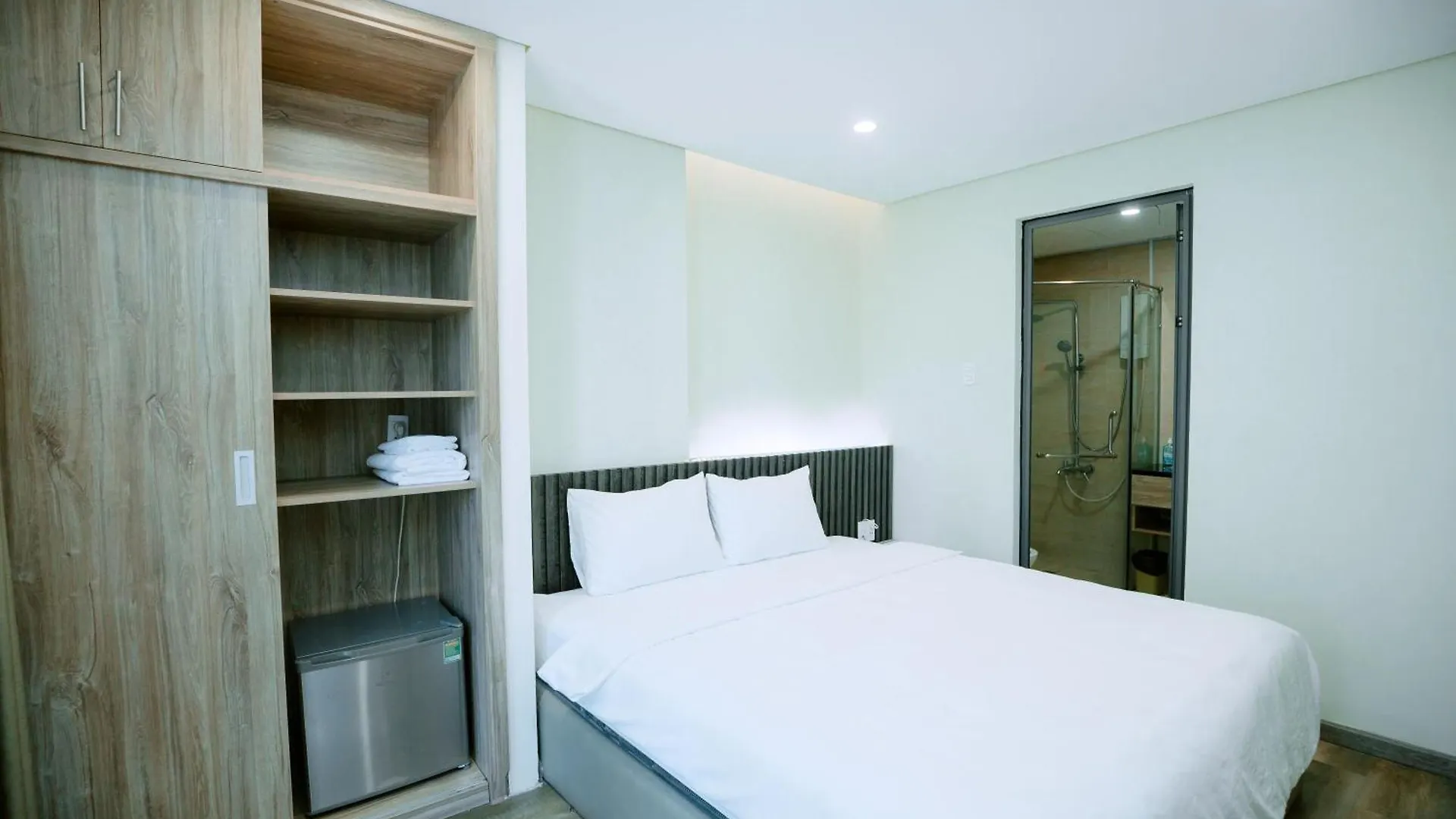 Happy Home Hotel 2 头顿